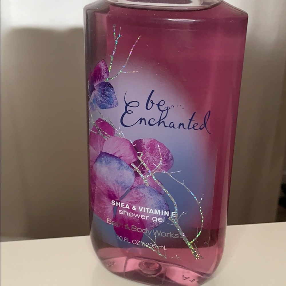 Bath & Body Works Be Enchanted Shower Gel